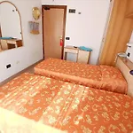 Hotel Garden - Parking Included 3*