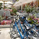 Hotel Garden - Parking Included