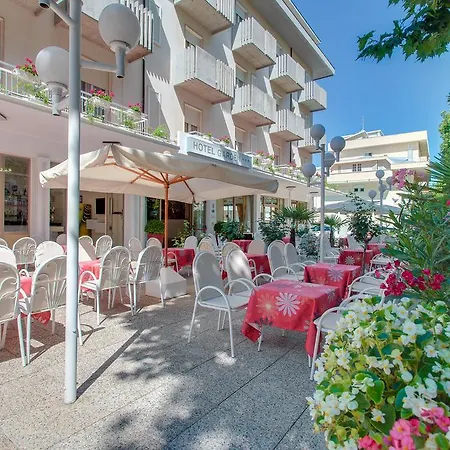 Garden Hotel 3*