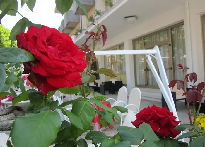 Garden - Parking Included Otel 3*