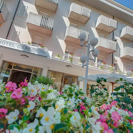 Garden - Parking Included Hotel