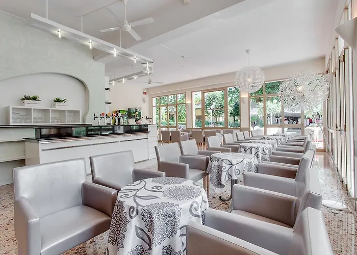 Garden - Parking Included Hotel 3*