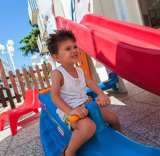 Garden - Parking Included 3*